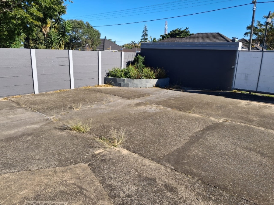 Commercial Property for Sale in Beacon Bay Eastern Cape